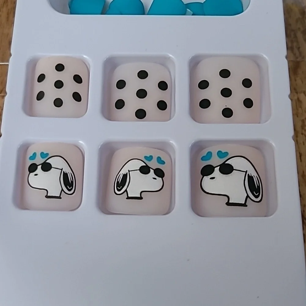 2/$16 Snoopy Press on Toenails